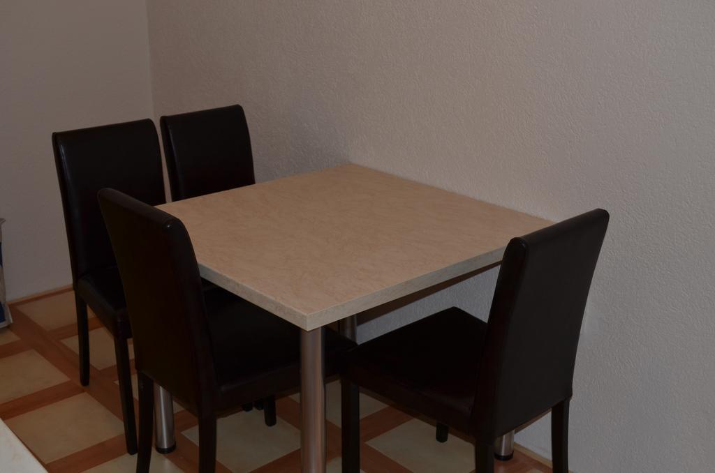 Apartment Downtown Όσιγιεκ Δωμάτιο φωτογραφία